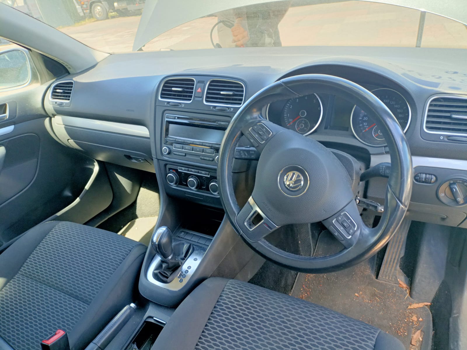 2012 VOLKSWAGEN GOLF RH FRONT (MASTER SWITCH), 5DR HATCH/WAGON, W/O CHROME ON SWITCHES TYPE, GEN 6, 12/08-03/13 1K4959857B PWR DR WIND SWITCH