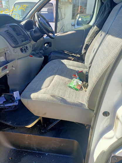 2014 RENAULT TRAFIC X83, 04/04-12/14 7782524451 LEFT GUARD