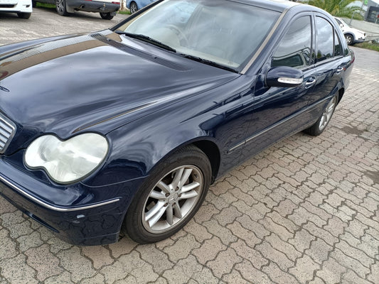 2001 MERCEDES C CLASS W203, SEDAN, 11/00-06/07 A2037300205 RIGHT REAR DOOR