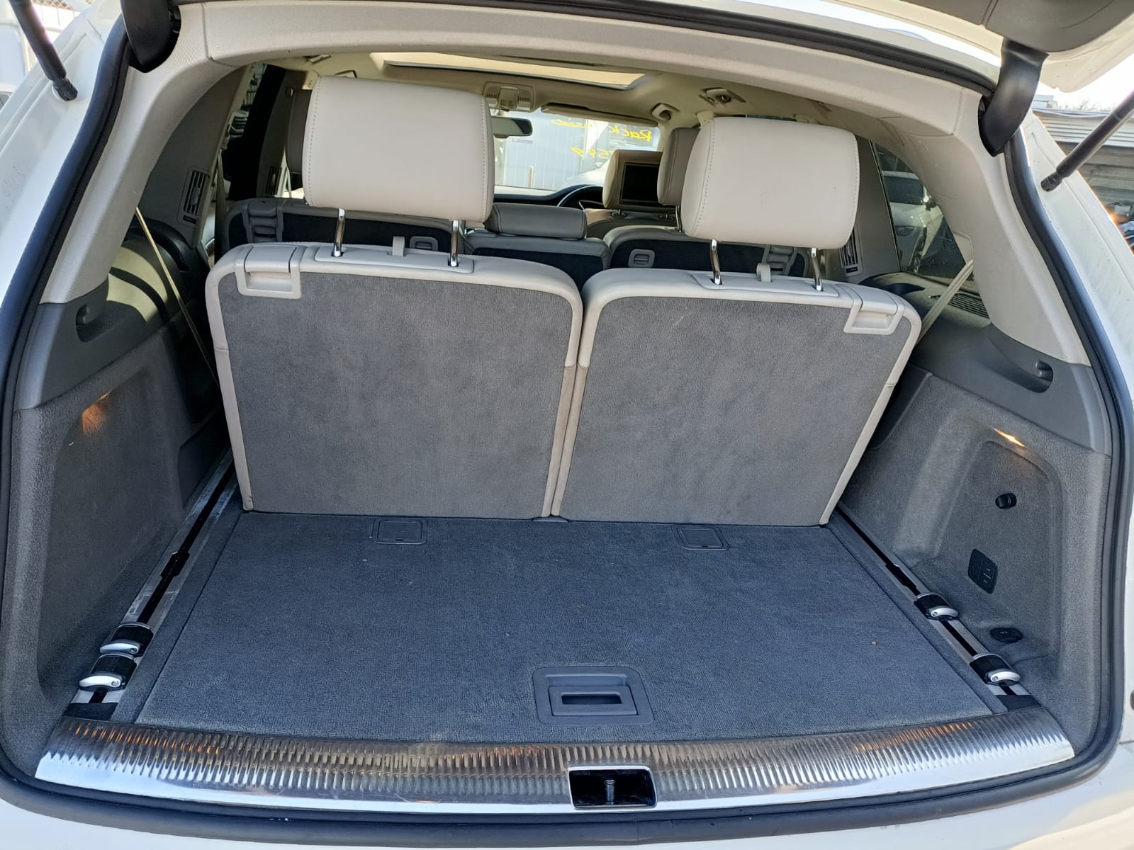 2009 AUDI Q7 4L, 09/06-08/15 4L0831051A LEFT FRONT DOOR