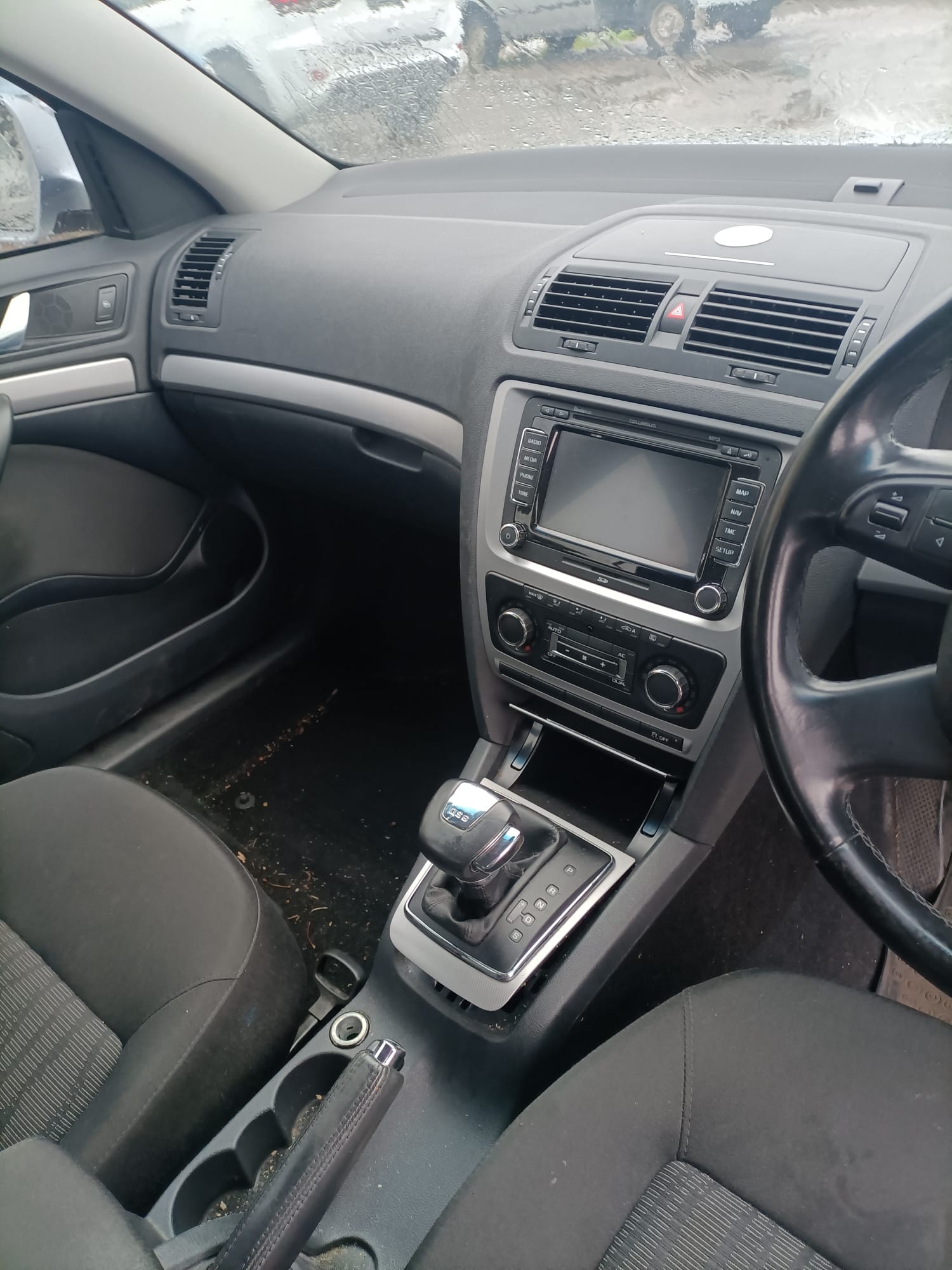2010 SKODA OCTAVIA 1Z, ELEGANCE/SCOUT, MANUAL FOLD, W/ SURROUND LIGHT TYPE (6XD), 02/09-10/13 1Z2857508AB RIGHT DOOR MIRROR