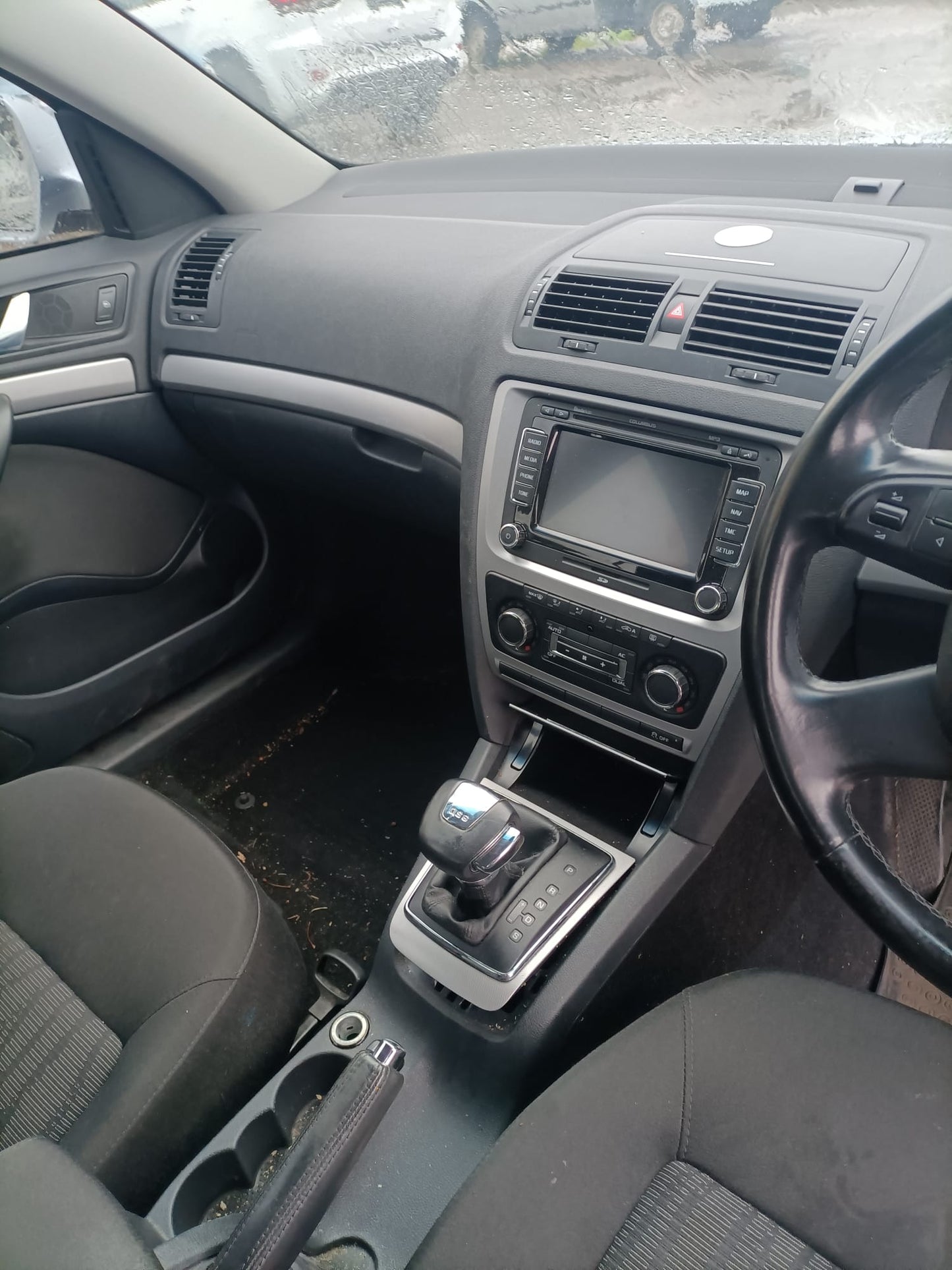 2010 SKODA OCTAVIA 1Z, ELEGANCE/SCOUT, MANUAL FOLD, W/ SURROUND LIGHT TYPE (6XD), 02/09-10/13 1Z2857508AB RIGHT DOOR MIRROR