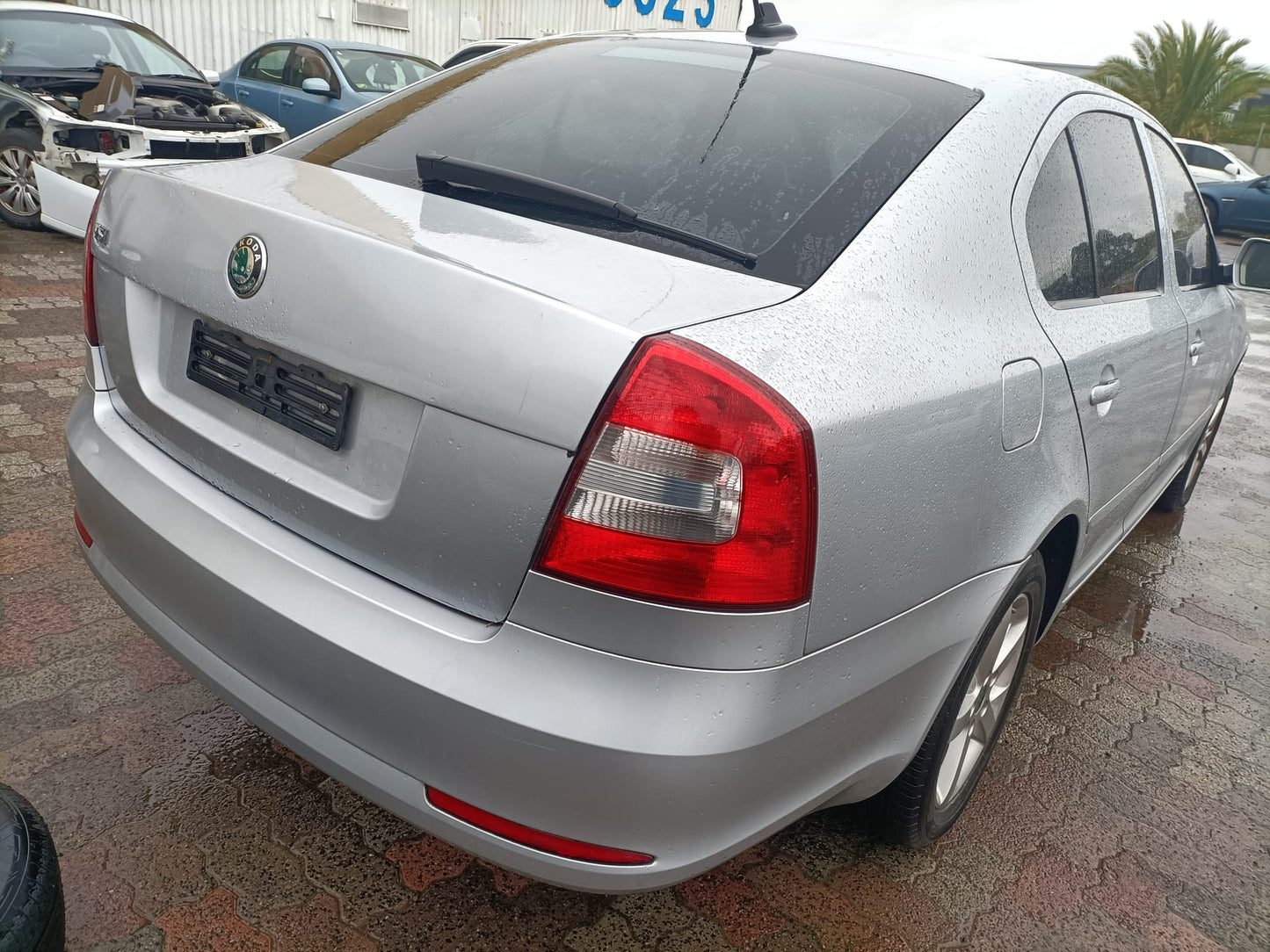 2010 SKODA OCTAVIA 1Z, LIFTBACK SEDAN, 05/09-10/13 1Z5945112B RIGHT TAILLIGHT