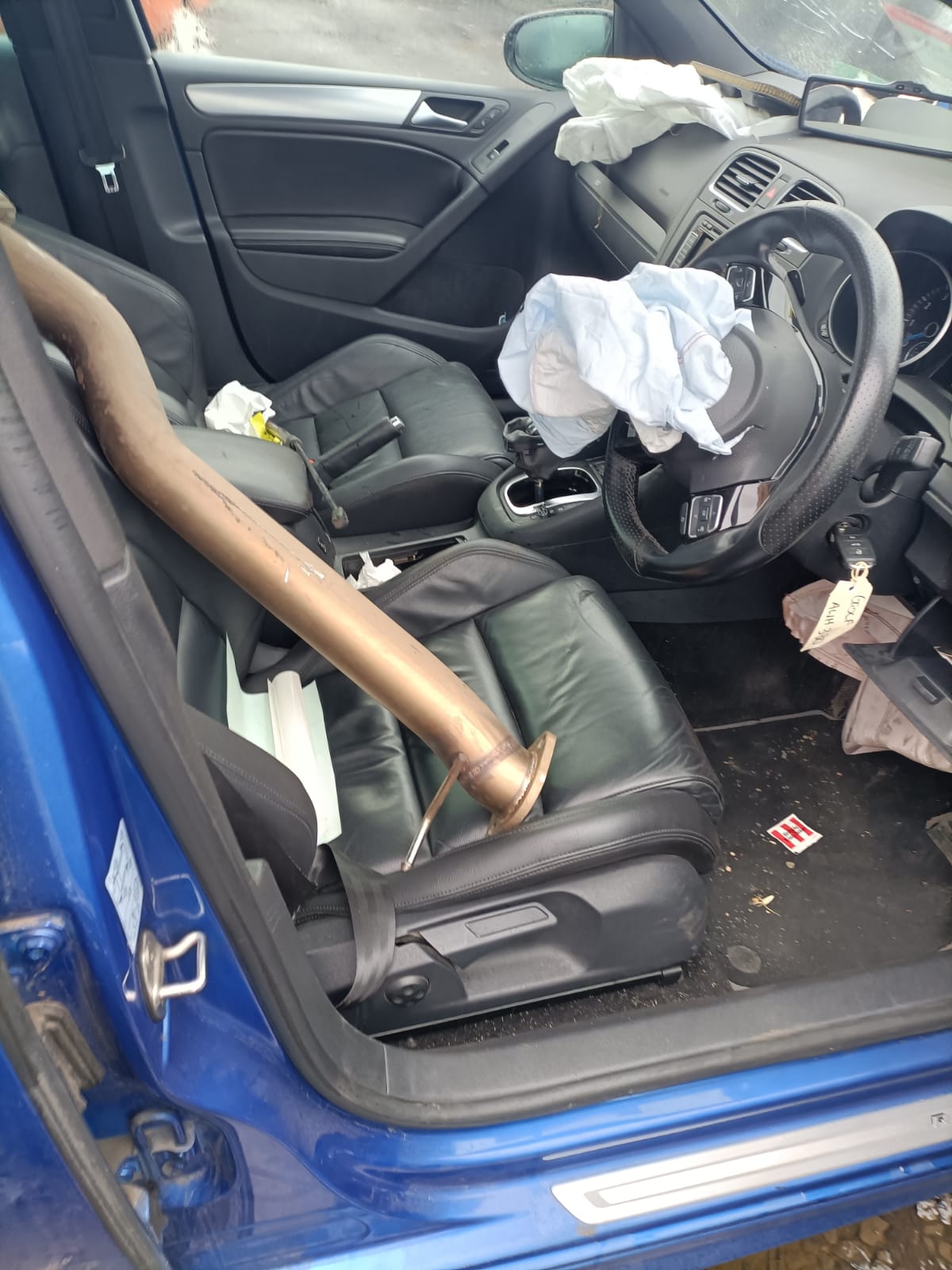 2012 VOLKSWAGEN GOLF RIGHT FRONT DOOR LOCK, GEN 6, HATCH/CABRIO, P/N 5K2837016D, 12/08-01/16 5K2837016D DOOR BOOT GATE LOCK