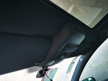 2012 VOLKSWAGEN GOLF GEN 6, HATCH, FRONT, W/ SUNROOF TYPE, BLACK, 10/08-03/13 1K8947106C COURTESY LIGHT