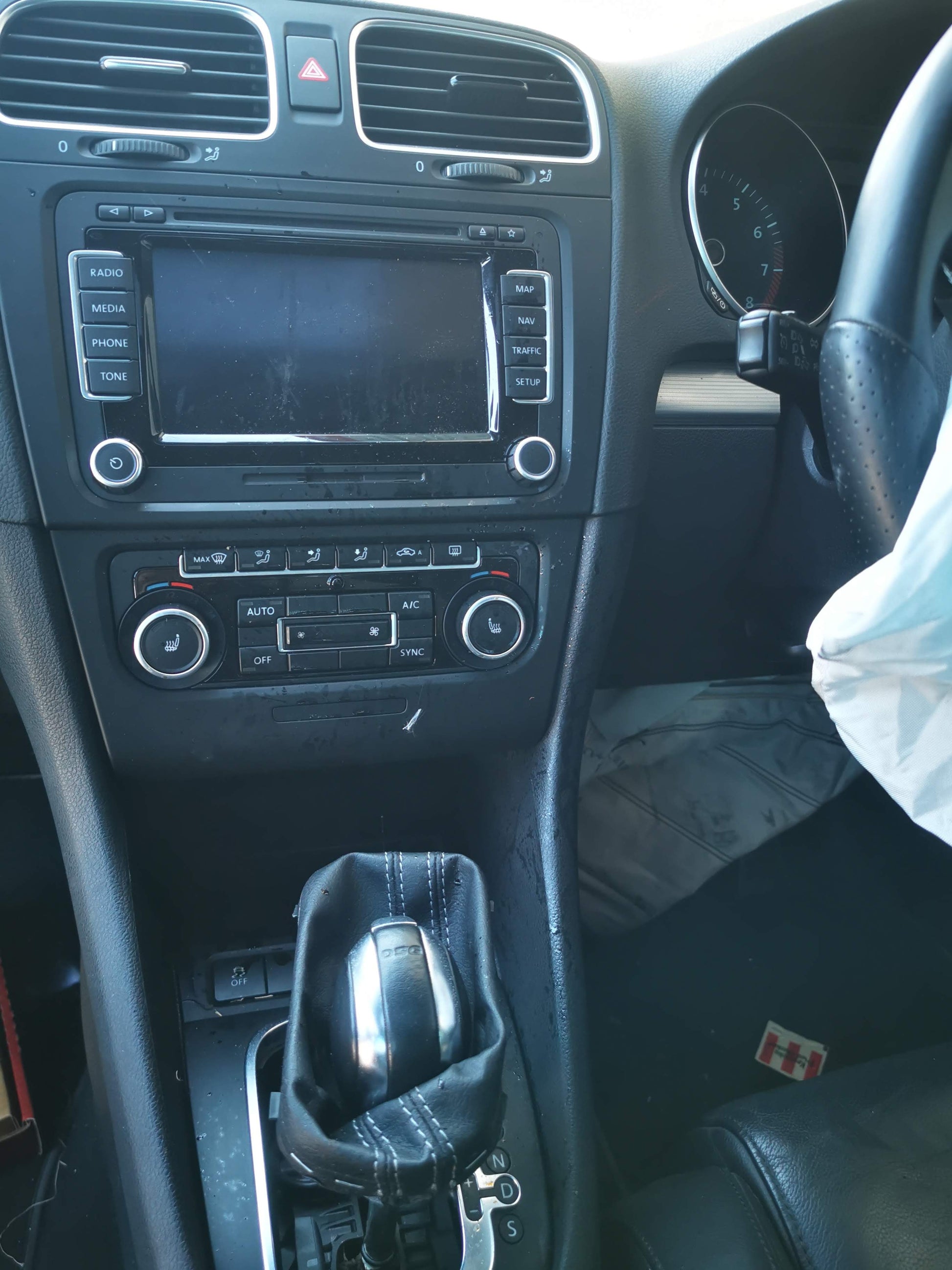 2012 VOLKSWAGEN GOLF TAILGATE LAMP (RH SIDE), R TYPE, GEN 6, 12/08-03/13 5K0945094AG REAR GARNISH