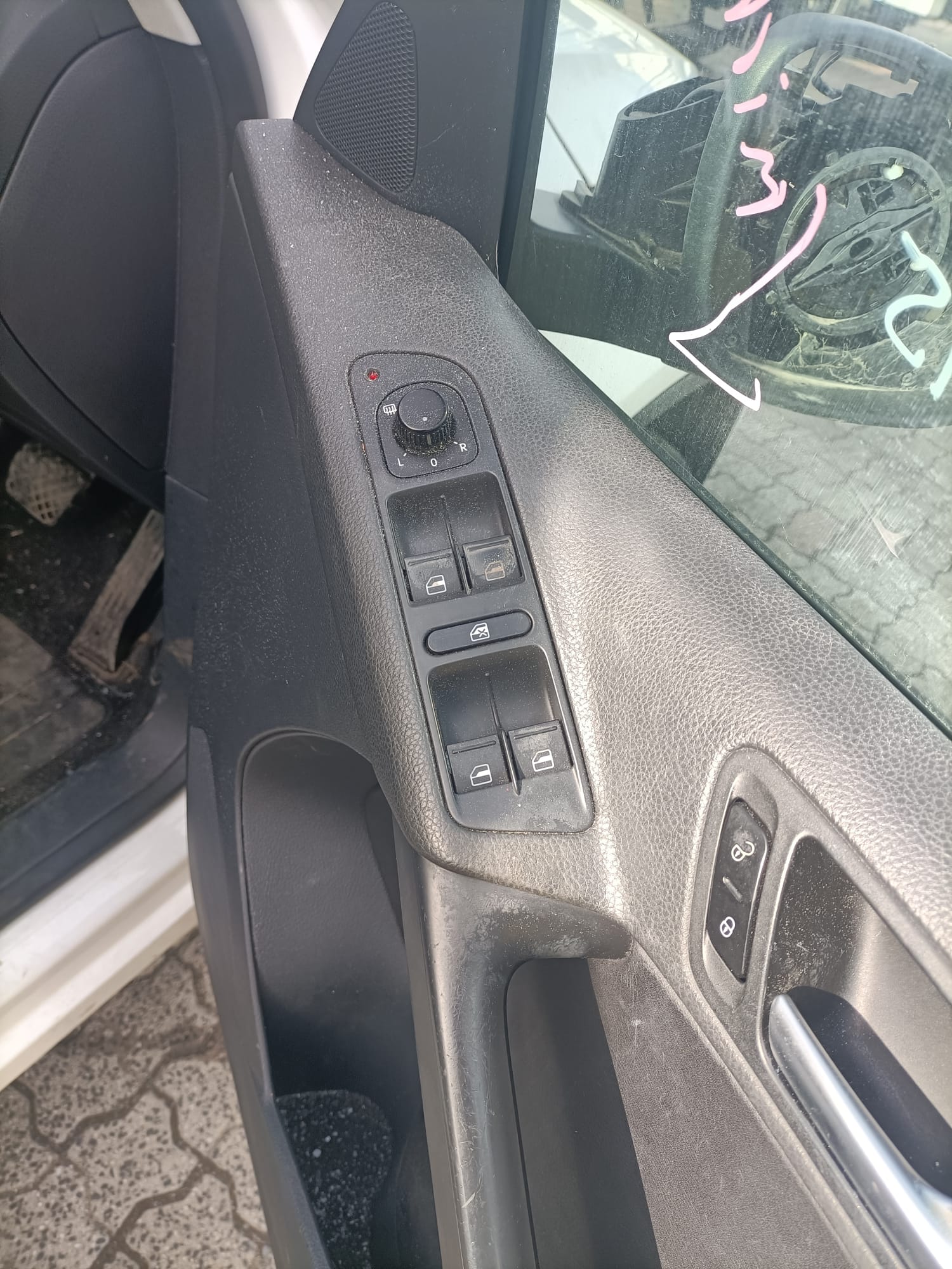 2011 VOLKSWAGEN TIGUAN RIGHT REAR DOOR LOCK, 5N, P/N 5N0839016D, 01/09-06/11 5N0839016D DOOR BOOT GATE LOCK