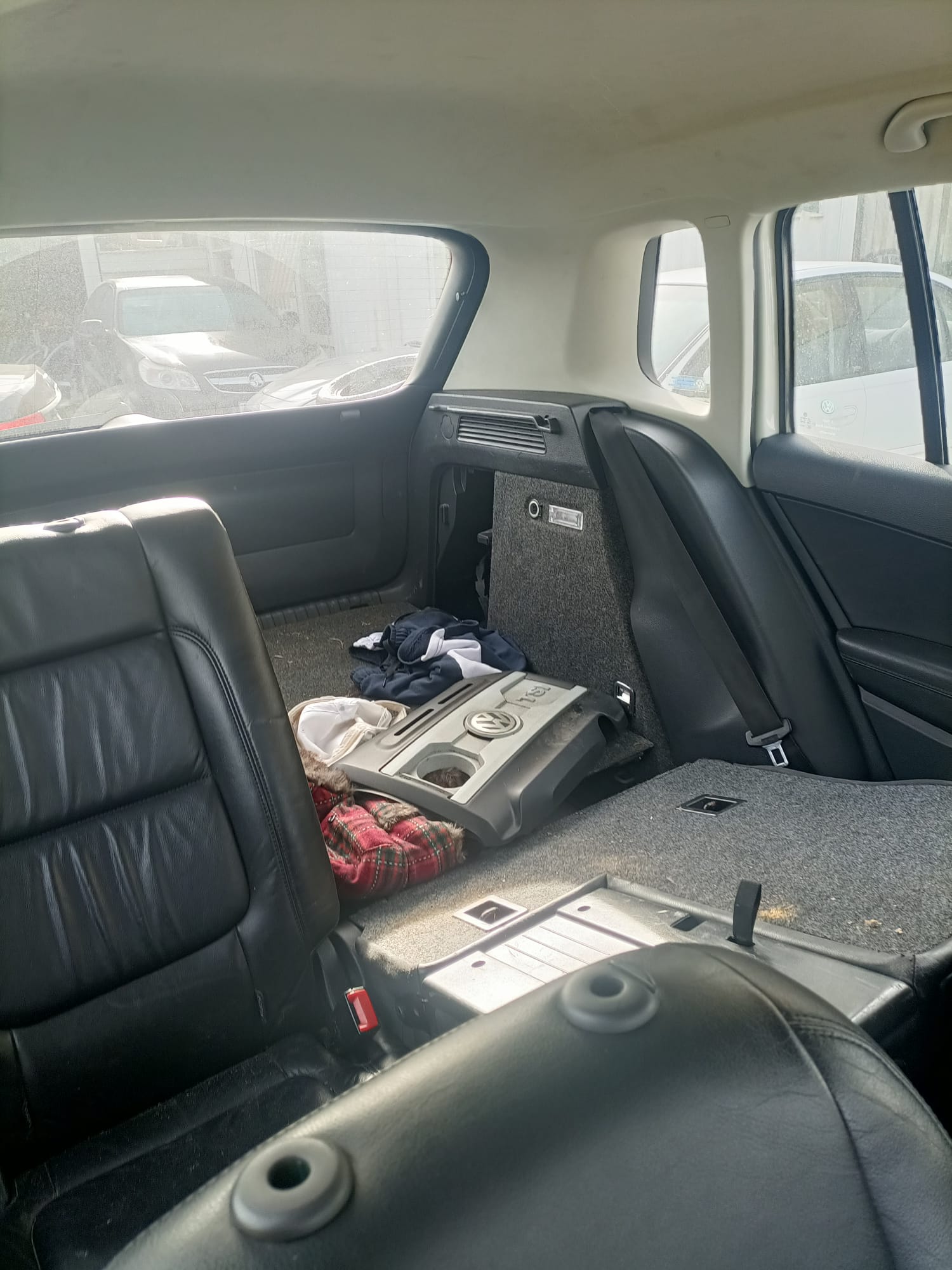 2011 VOLKSWAGEN TIGUAN LEFT FRONT DOOR LOCK, 5N, P/N 5N2837015C (6 PIN), 01/09-06/11 5N2837015C DOOR BOOT GATE LOCK