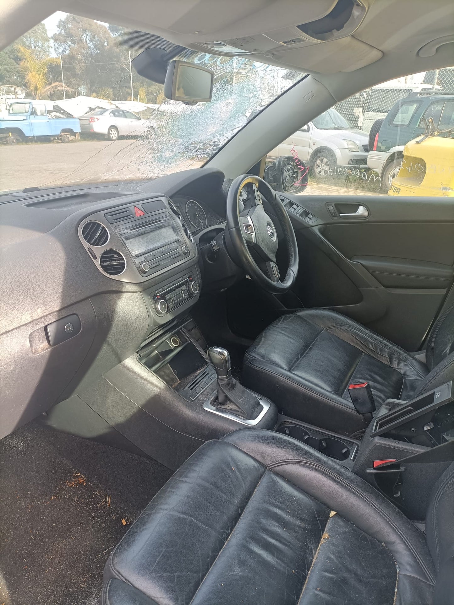 2011 VOLKSWAGEN TIGUAN RIGHT REAR DOOR LOCK, 5N, P/N 5N0839016D, 01/09-06/11 5N0839016D DOOR BOOT GATE LOCK