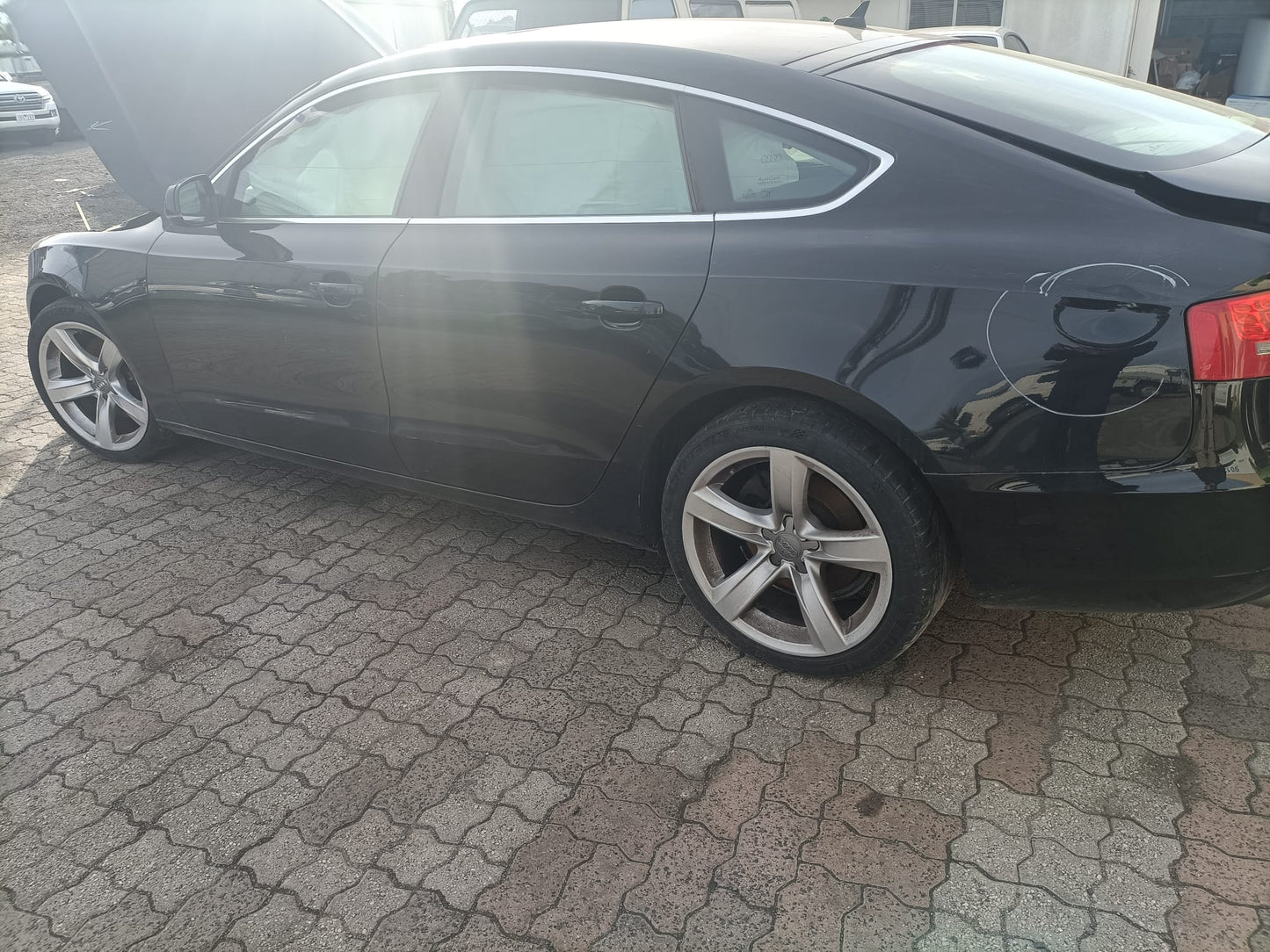 2010 AUDI A5/S5 8T, A5, HATCH, MANUAL FOLD, HEATED, NON LANE CHANGE ASSIST TYPE (6XD/7Y0), 10/09-11/16 8T8857410J RIGHT DOOR MIRROR