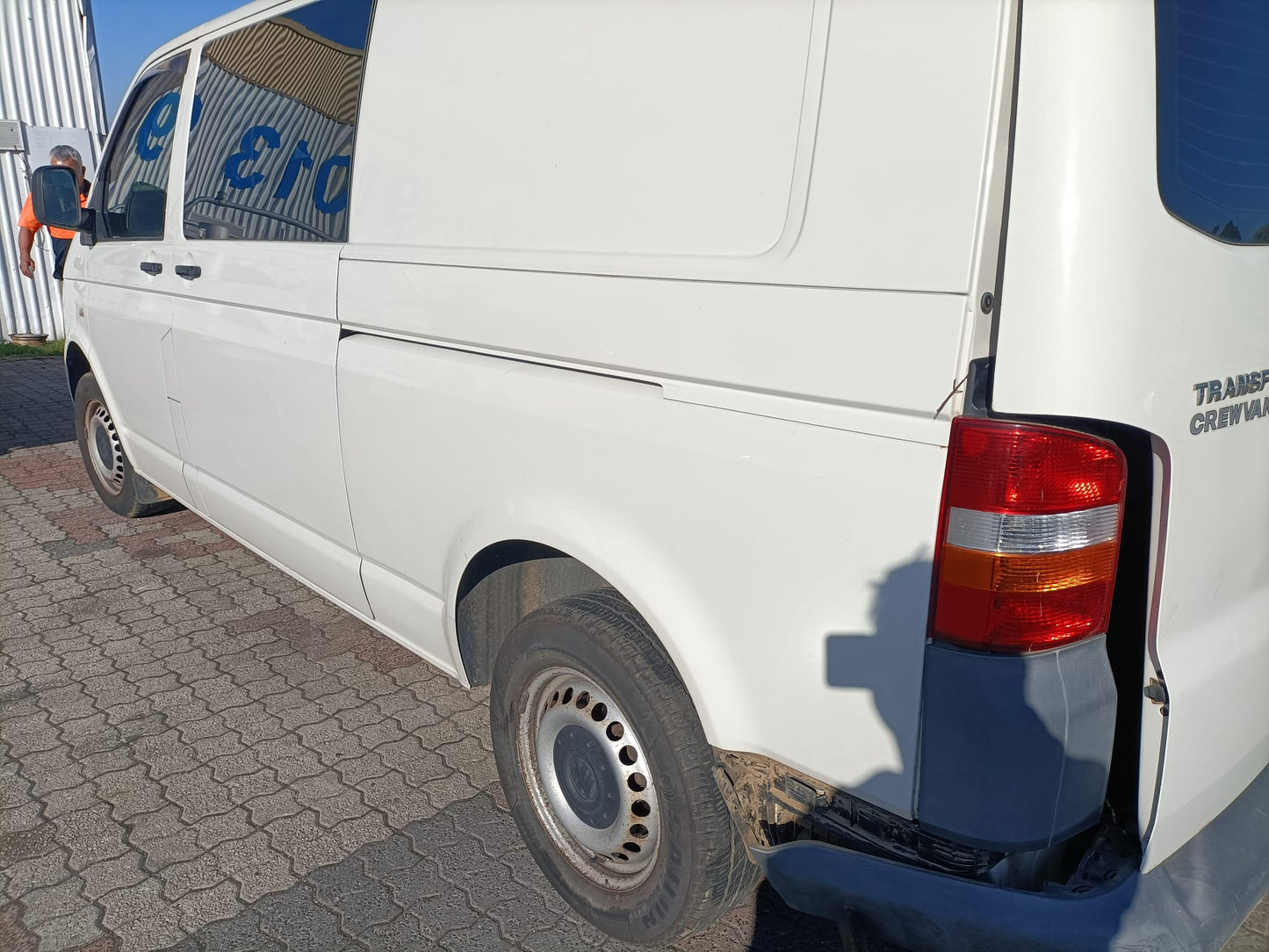 2010 VOLKSWAGEN TRANSPORTER T5, 2.5 DIESEL, 08/04-02/10 7H0129607M AIR CLEANER BOX