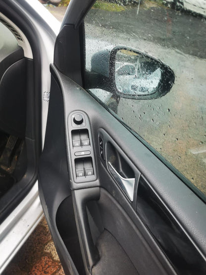 2013 VOLKSWAGEN GOLF GEN 6, HATCH, STANDARD, NON PARK SENSOR TYPE, 10/08-03/13 5K6807421 REAR BUMPER