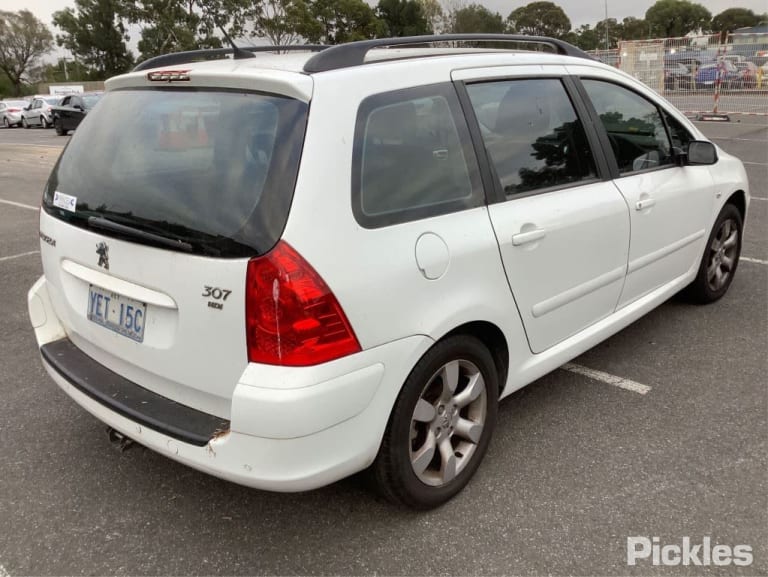 2007 PEUGEOT 307 T5-T6, WAGON, W/ PARK SENSOR TYPE, 10/03-12/08 7410R5 REAR BUMPER