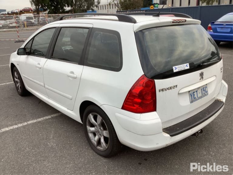 2007 PEUGEOT 307 T5-T6, WAGON, W/ PARK SENSOR TYPE, 10/03-12/08 7410R5 REAR BUMPER