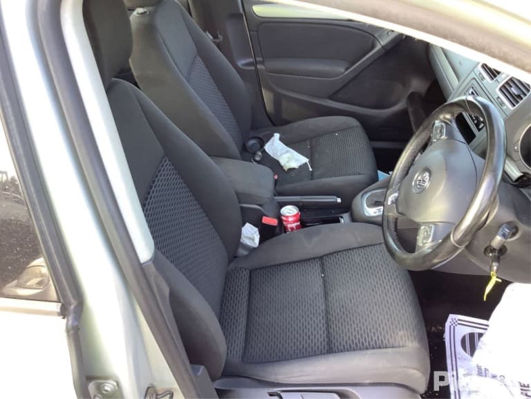 2010 VOLKSWAGEN GOLF STEERING WHEEL, HATCH, GEN 6, 12/08-03/13 5N0880201F RIGHT AIRBAG