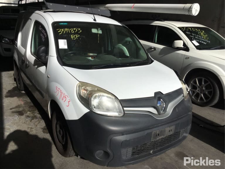 2014 RENAULT KANGOO PETROL, 1.6, X61, 10/10-06/16 8200266777 STARTER