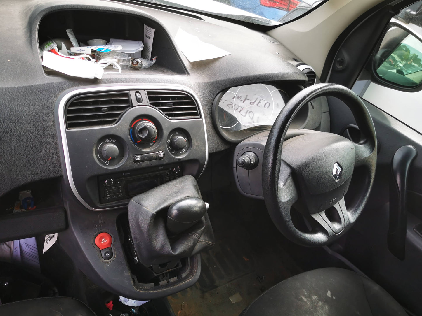 2014 RENAULT KANGOO X61, IN BODY, 09/13-02/22 265559212R LEFT TAILLIGHT