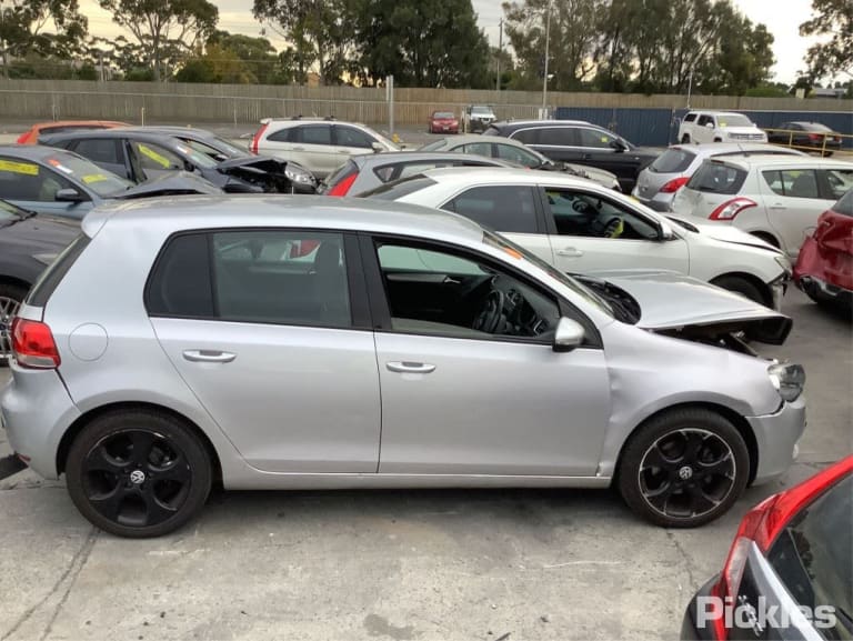 2011 VOLKSWAGEN GOLF GEN 6, 3DR/5DR HATCH, 12/08-03/13 5K0945095N LEFT TAILLIGHT