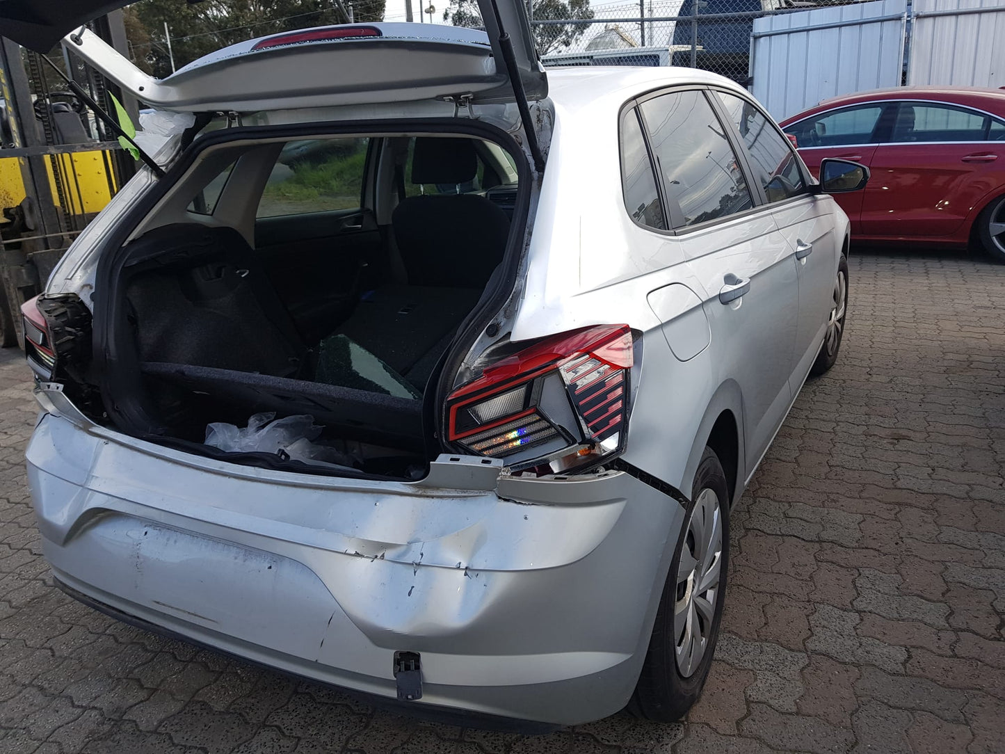 2019 VOLKSWAGEN POLO DISPLAY UNIT, 8IN, COMPOSITION MEDIA (NON SAT NAV TYPE), AW, 09/17- 5G6919605A RADIO CD DVD SAT TV