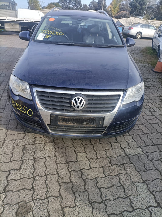 2007 VOLKSWAGEN PASSAT 3C/MK6 B6, MANUAL FOLD (6XN), 03/06-09/10 3C2857508CJ RIGHT DOOR MIRROR