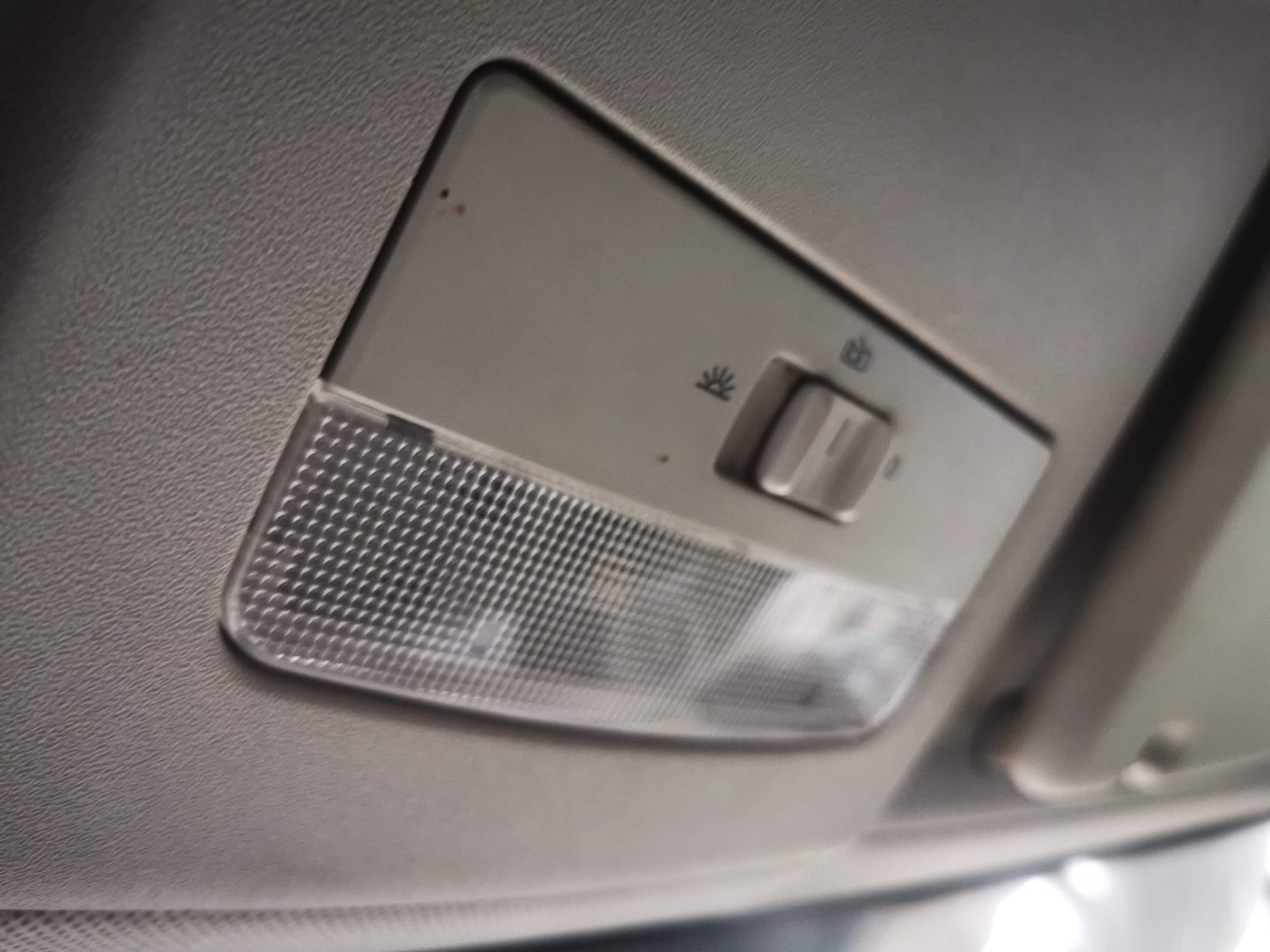 2007 VOLKSWAGEN CADDY RIGHT REAR DOOR SLIDING LOCK, 2K, 12/04-06/15 2K0843654BD DOOR BOOT GATE LOCK