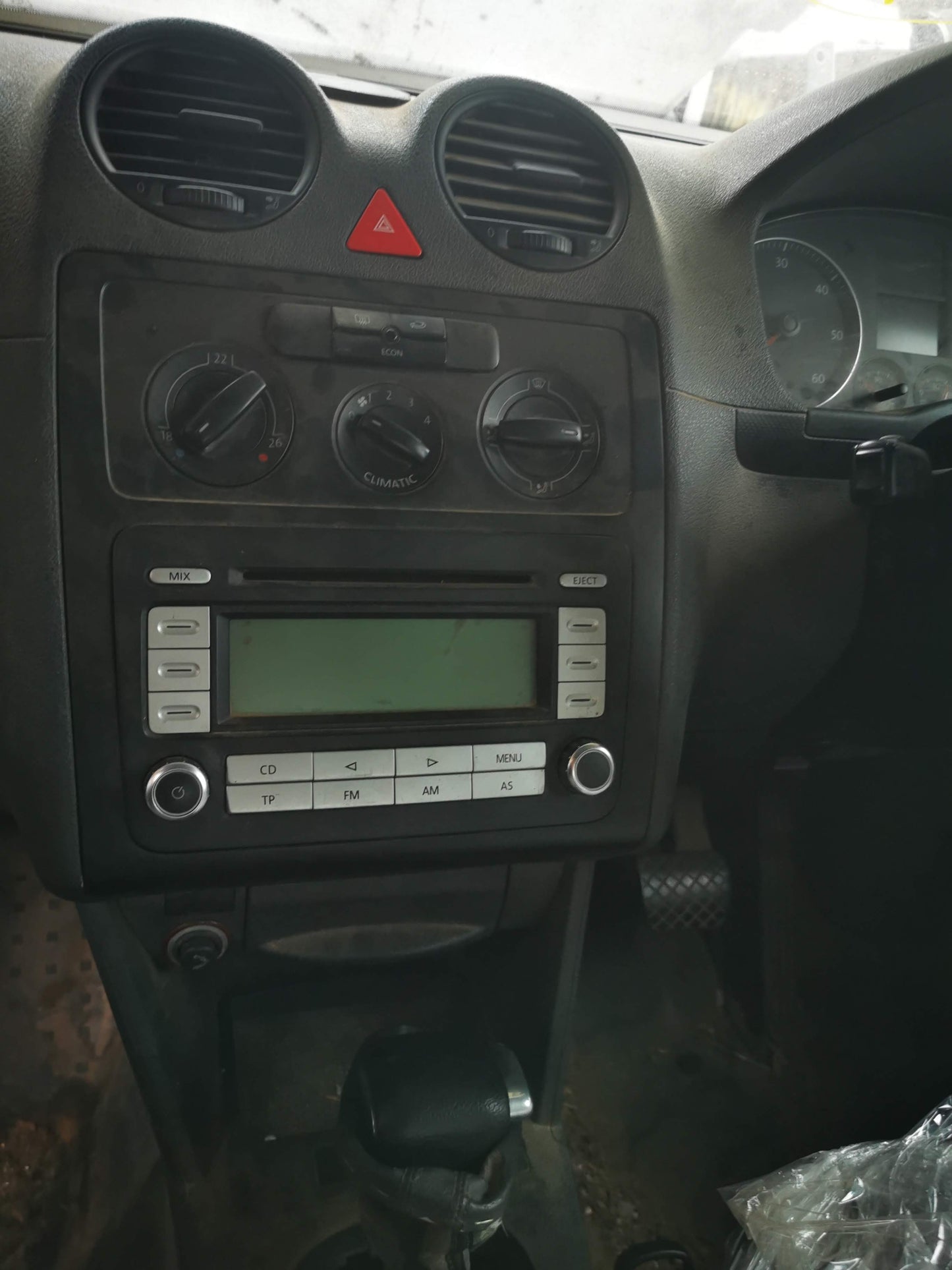 2007 VOLKSWAGEN CADDY RIGHT REAR DOOR SLIDING LOCK, 2K, 12/04-06/15 2K0843654BD DOOR BOOT GATE LOCK