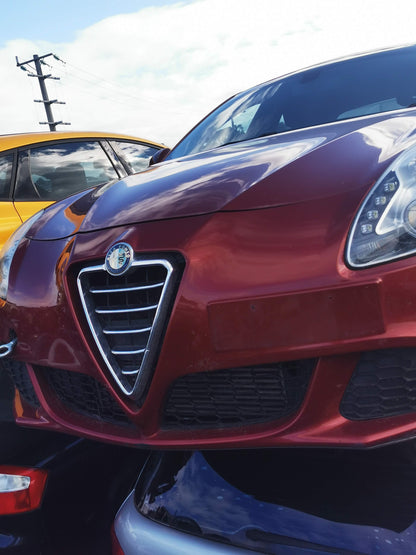 2014 ALFA ROMEO GIULIETTA BUMPER BAR (2 PIECES), SINGLE EXHAUST, W/ PARK SENSOR TYPE, 940 SERIES, 01/11-10/16 156093406 REAR BUMPER