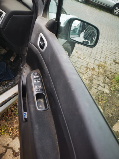 2007 PEUGEOT 307 T6, HATCH/WAGON/CABRIO, 10/05-12/09 7841T2 RIGHT GUARD