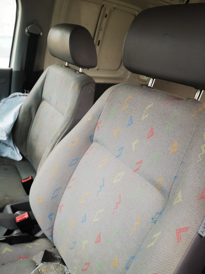 2008 VOLKSWAGEN CADDY 2K, CHROME INSERT TYPE, 12/04-08/10  RIGHT HEADLAMP