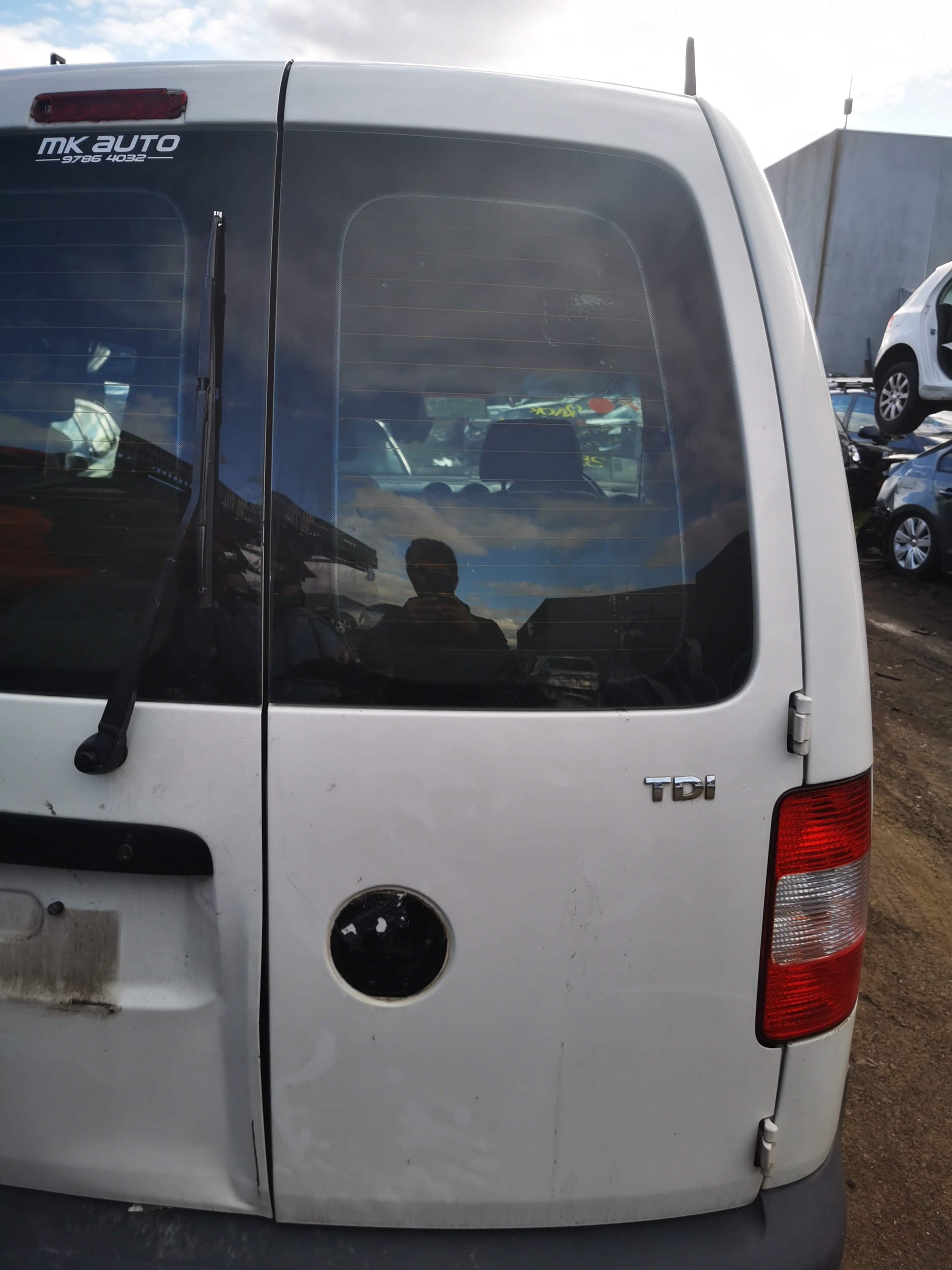 2008 VOLKSWAGEN CADDY 2K, CHROME INSERT TYPE, 12/04-08/10  RIGHT HEADLAMP