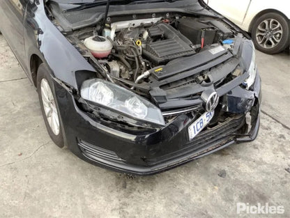 Wrecking 2014 VOLKSWAGEN GOLF for Used Parts VW0853