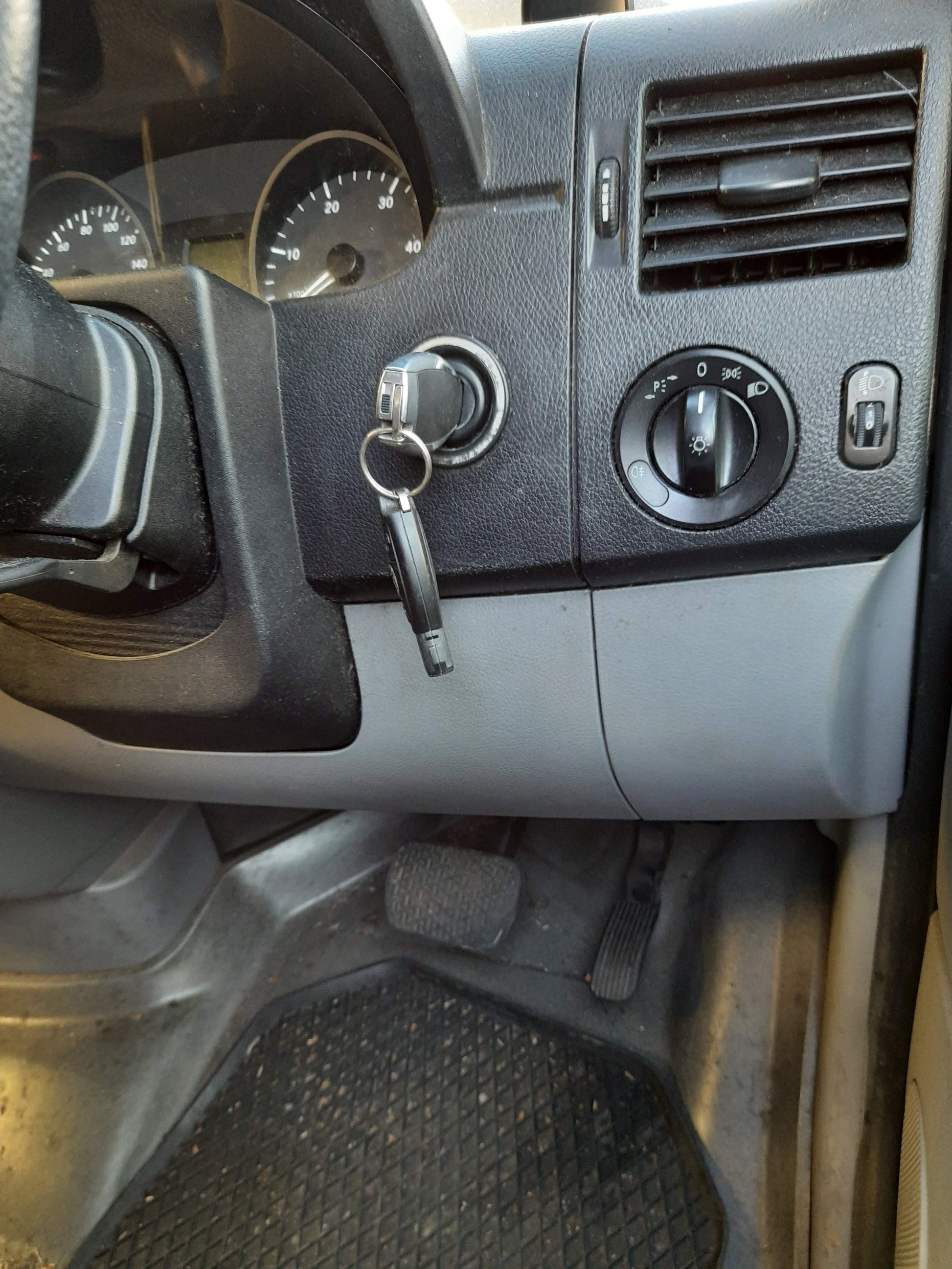 2009 MERCEDES SPRINTER VAN 10/06-04/18 A9068301260 MISC SWITCH RELAY