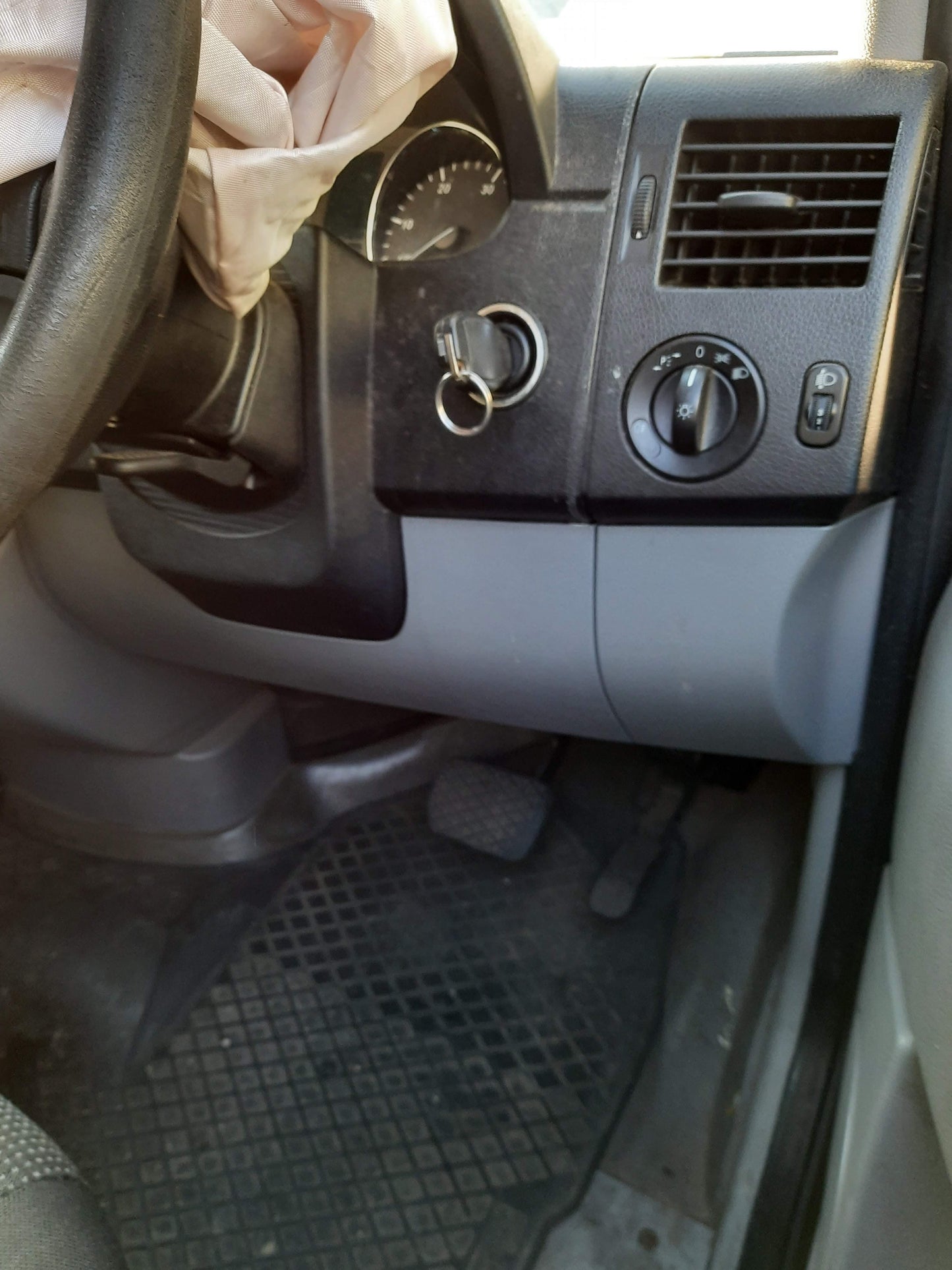 2013 MERCEDES SPRINTER RIGHT FRONT DOOR LOCK, NCV3, 10/06-04/18 A9067201835 DOOR BOOT GATE LOCK