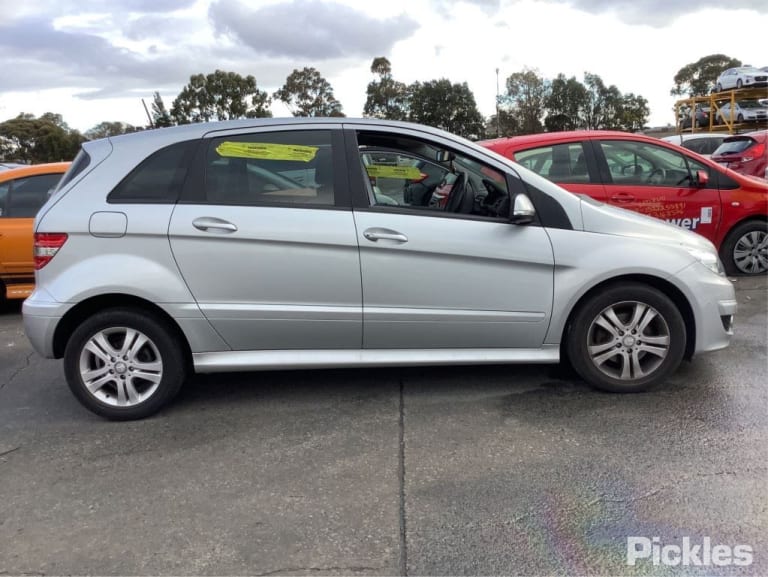 2008 MERCEDES B CLASS LEFT REAR DOOR LOCK, W245, 09/08-06/11 A1697303135 DOOR BOOT GATE LOCK