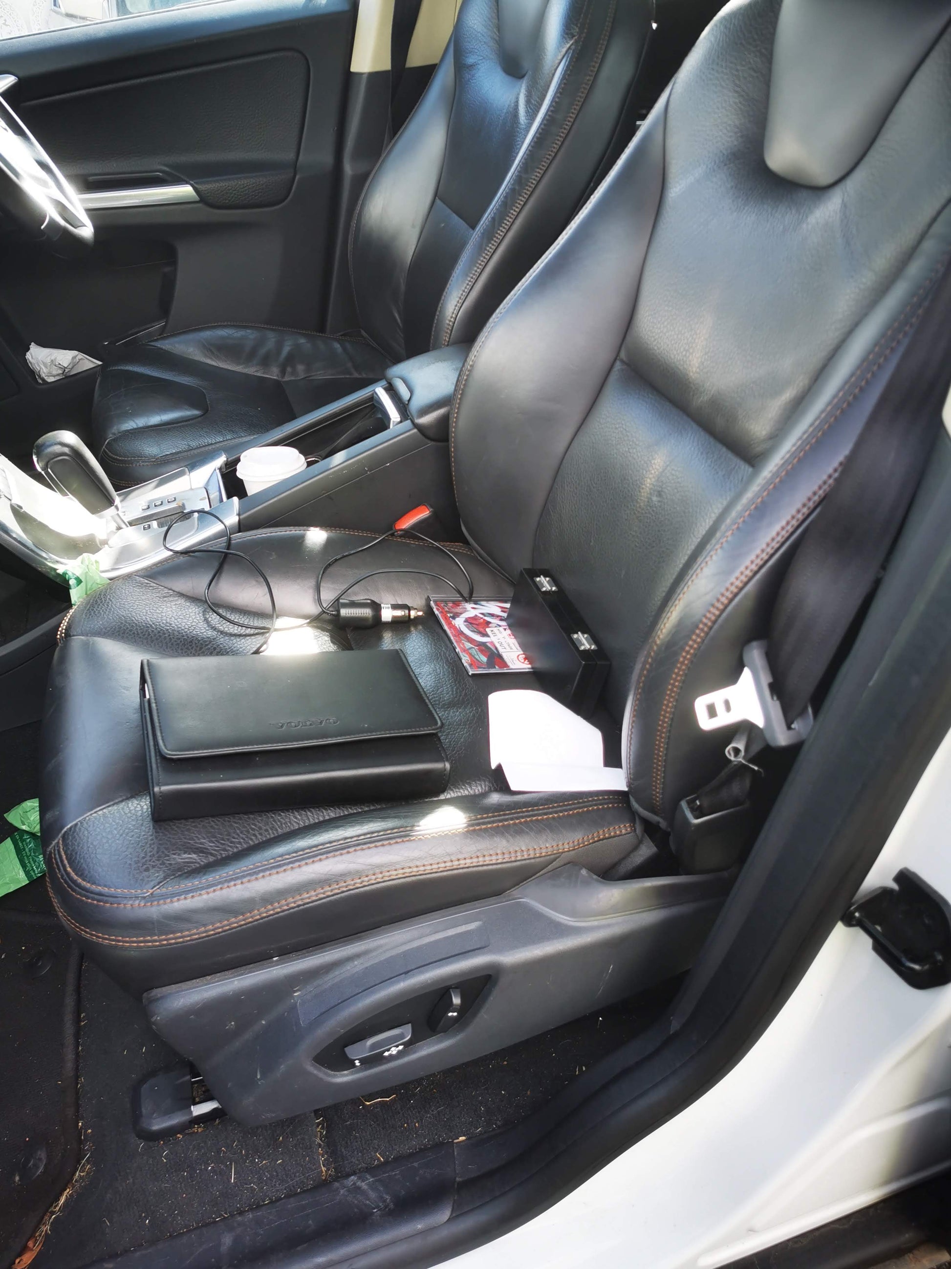 2012 VOLVO XC60 RH FRONT, CH <288204, ASSY (BELT AND STALK), DZ, 02/09-04/17  SEAT BELT STALK