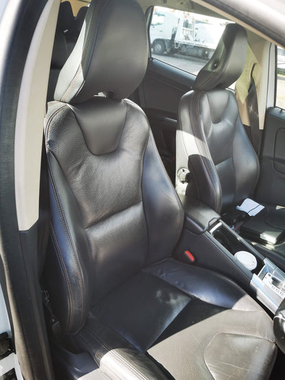 2012 VOLVO XC60 DZ, NON BLIND SPOT INFO SYSTEM TYPE, NON CAMERA TYPE, 02/09-09/13 31371127 LEFT DOOR MIRROR