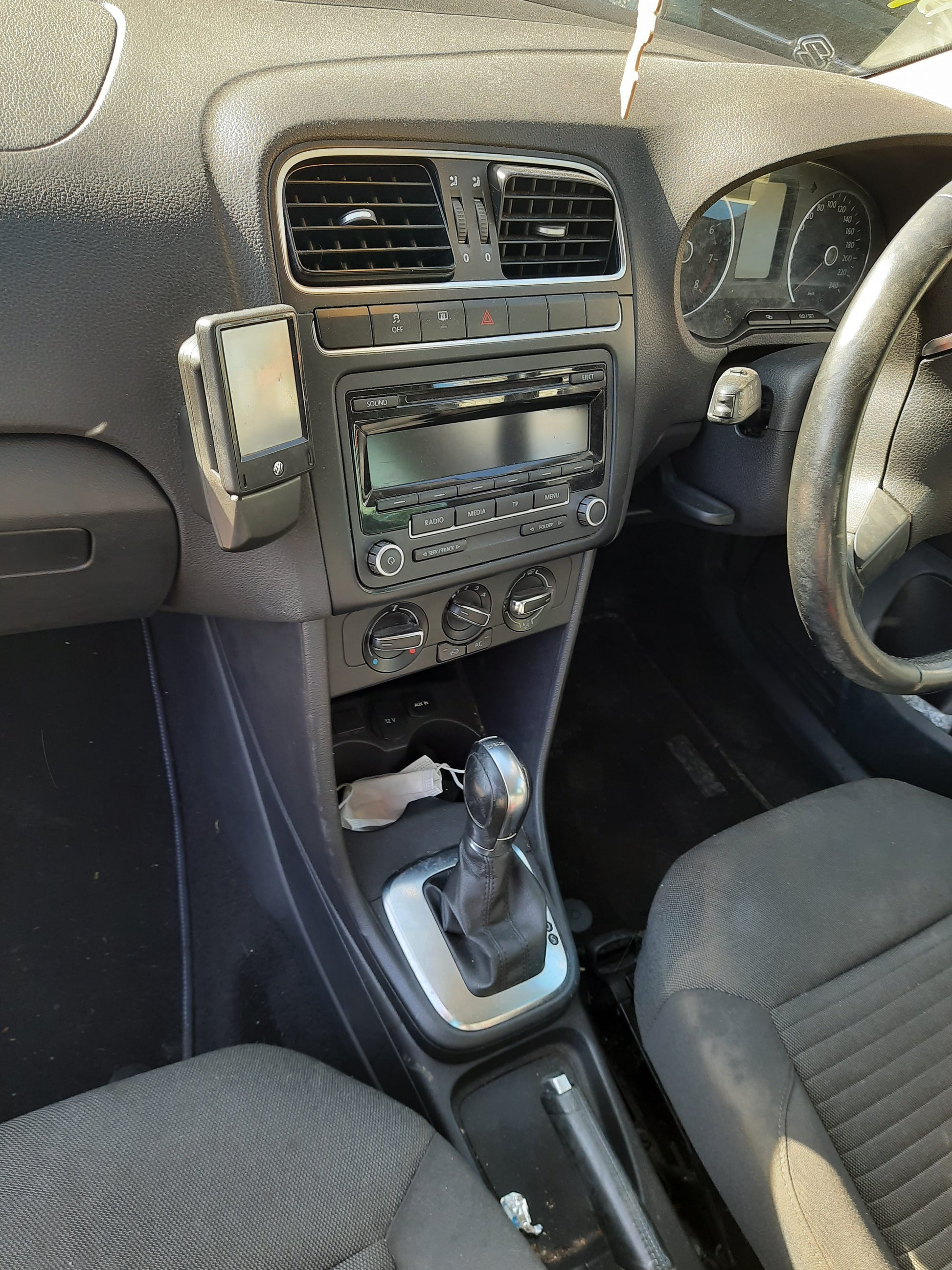 2013 VOLKSWAGEN POLO RIGHT FRONT DOOR LOCK, 6R, P/N 5K2837016H, 05/10-09/17 5K2837016H DOOR BOOT GATE LOCK