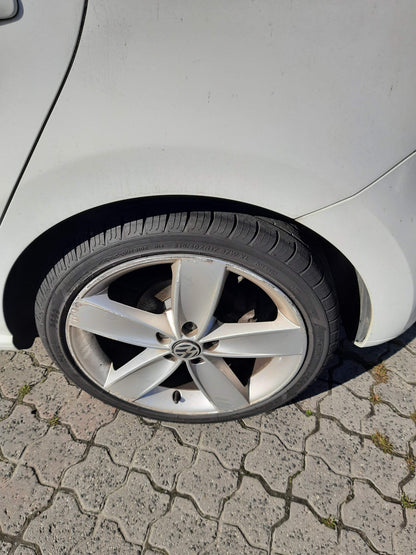 2013 VOLKSWAGEN POLO 6R, COMFORTLINE/TRENDLINE/GTi, 05/10-05/14 6R0945095AC LEFT TAILLIGHT