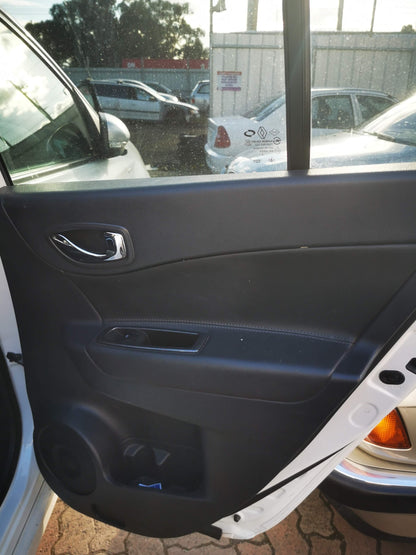 2014 RENAULT KALEOS H45, 09/08-04/16 651000024R BONNET