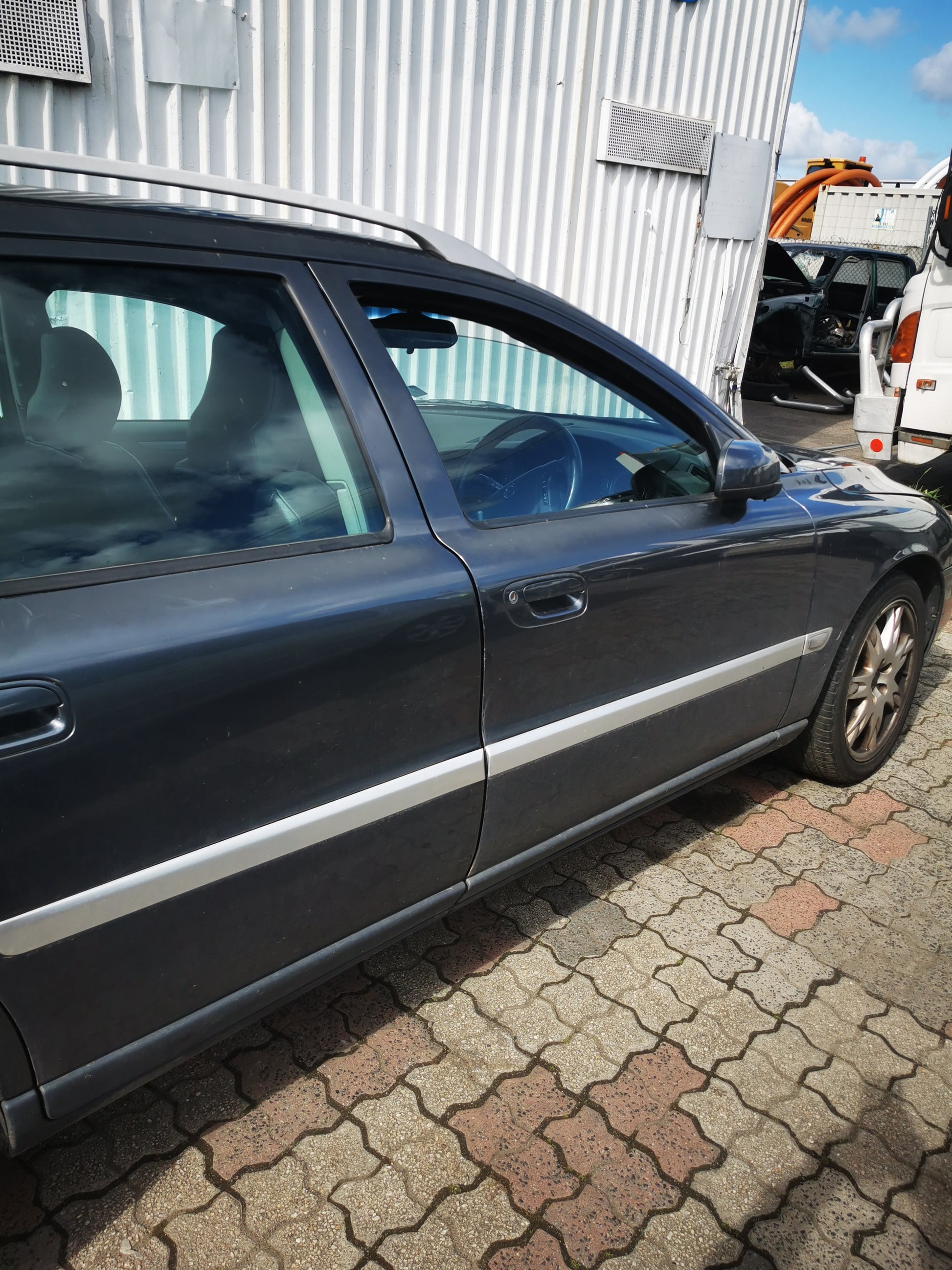 2003 VOLVO S70/V70/C70 V70, B5244S, DENSO (10TH VIN = 3, 4), 11/02-10/04 8677796 THROTTLE BODY