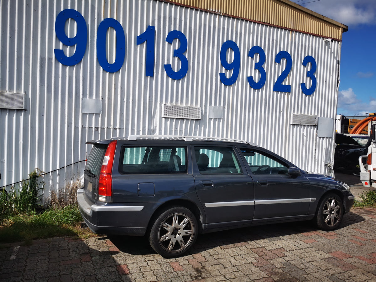 2003 VOLVO S70/V70/C70 V70, B5244S, DENSO (10TH VIN = 3, 4), 11/02-10/04 8677796 THROTTLE BODY