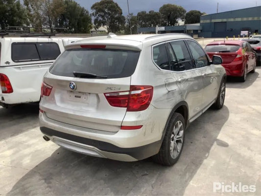 2014 BMW X3 F25, 03/11-07/17  COURTESY LIGHT
