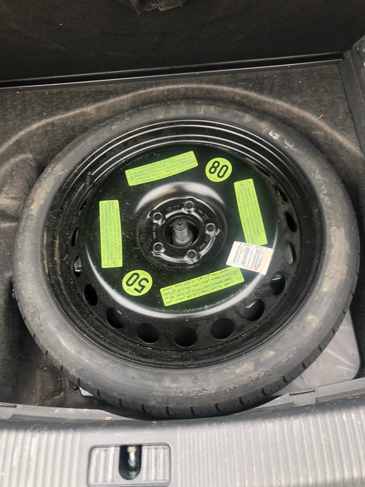 2010 AUDI A5/S5 A5/S5, TAILGATE LAMP (LH SIDE), 8T, HATCH, LED TYPE, 10/09-11/11 8T0945093A REAR GARNISH