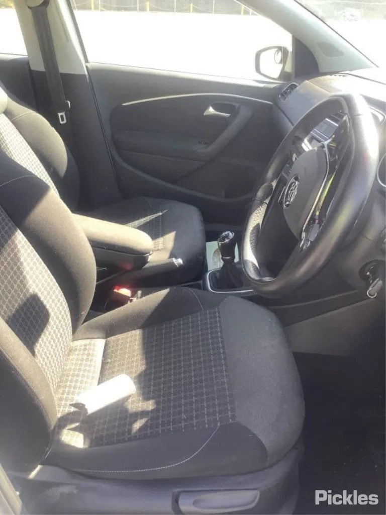 2016 VOLKSWAGEN POLO LEFT FRONT DOOR LOCK, 6R, P/N 5K2837015J, 05/10-09/17 5K2837015J DOOR BOOT GATE LOCK