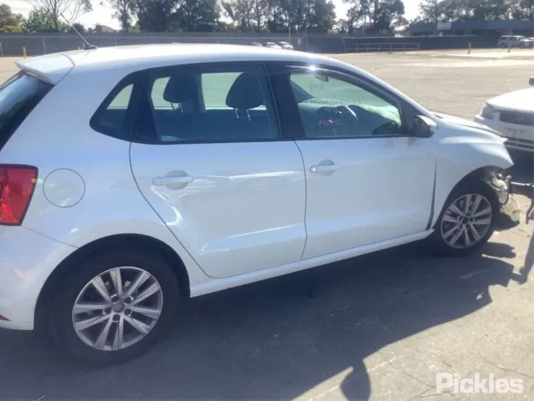 2016 VOLKSWAGEN POLO 6R, COMFORTLINE/TRENDLINE/BEATS, NON PARK SENSOR TYPE, 05/14-09/17  REAR BUMPER