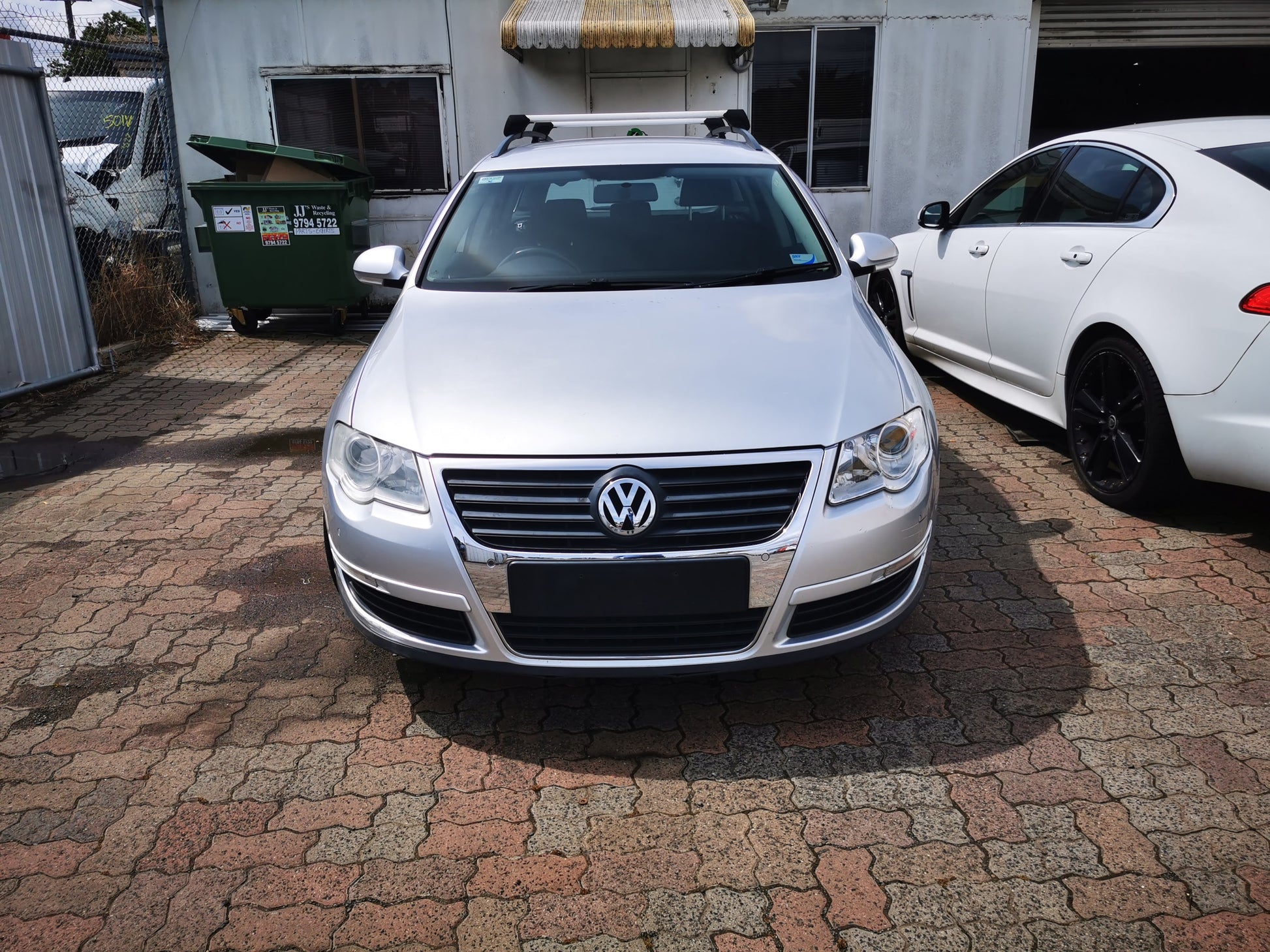 2008 VOLKSWAGEN PASSAT TAILGATE LAMP (LH SIDE), 3C/MK6 B6, WAGON, NON TINTED TYPE, 03/06-09/10 3C9945093A REAR GARNISH