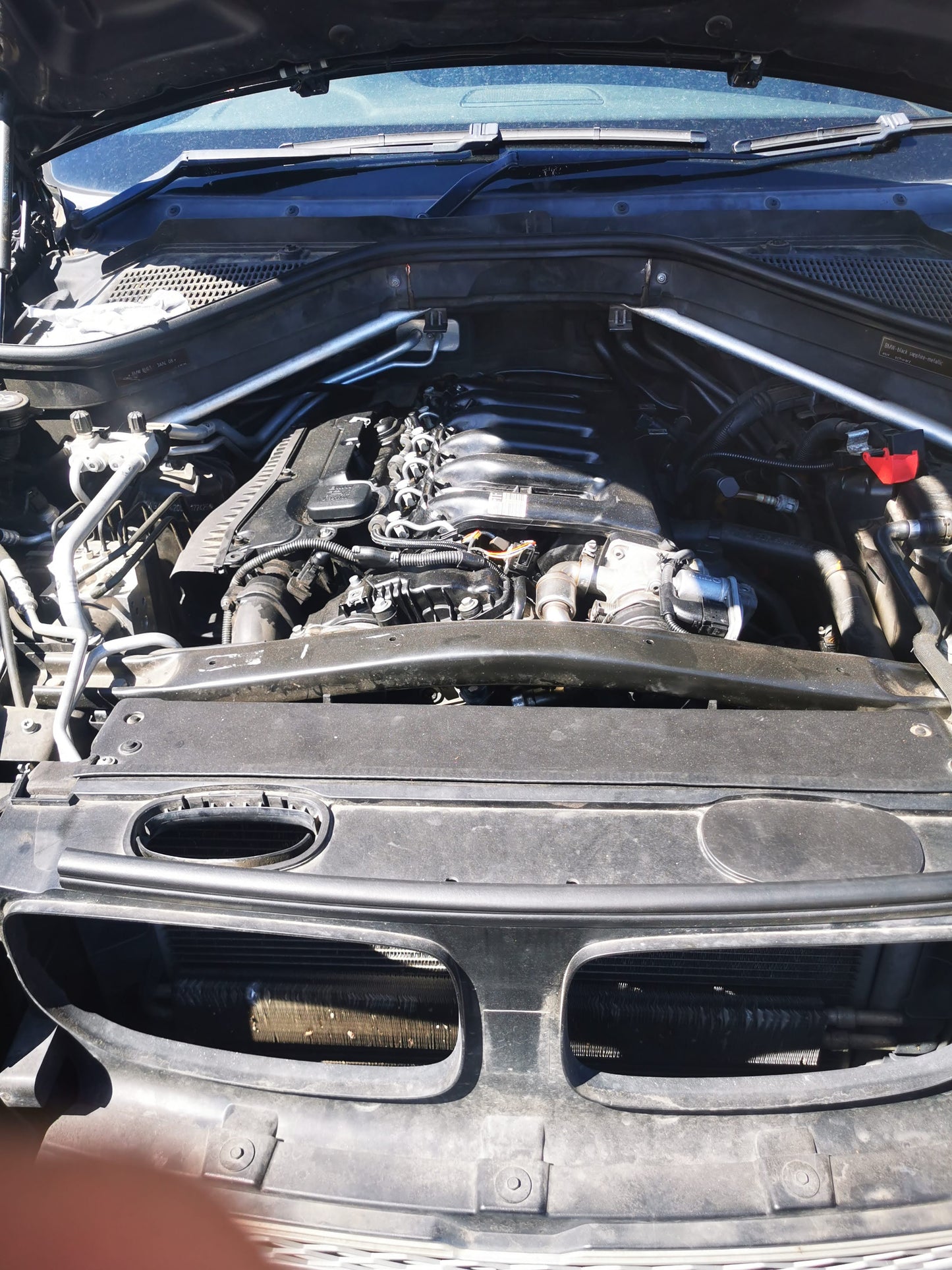 2008 BMW X5 IN BOOT, E70, 03/07-08/13  FUSE BOX