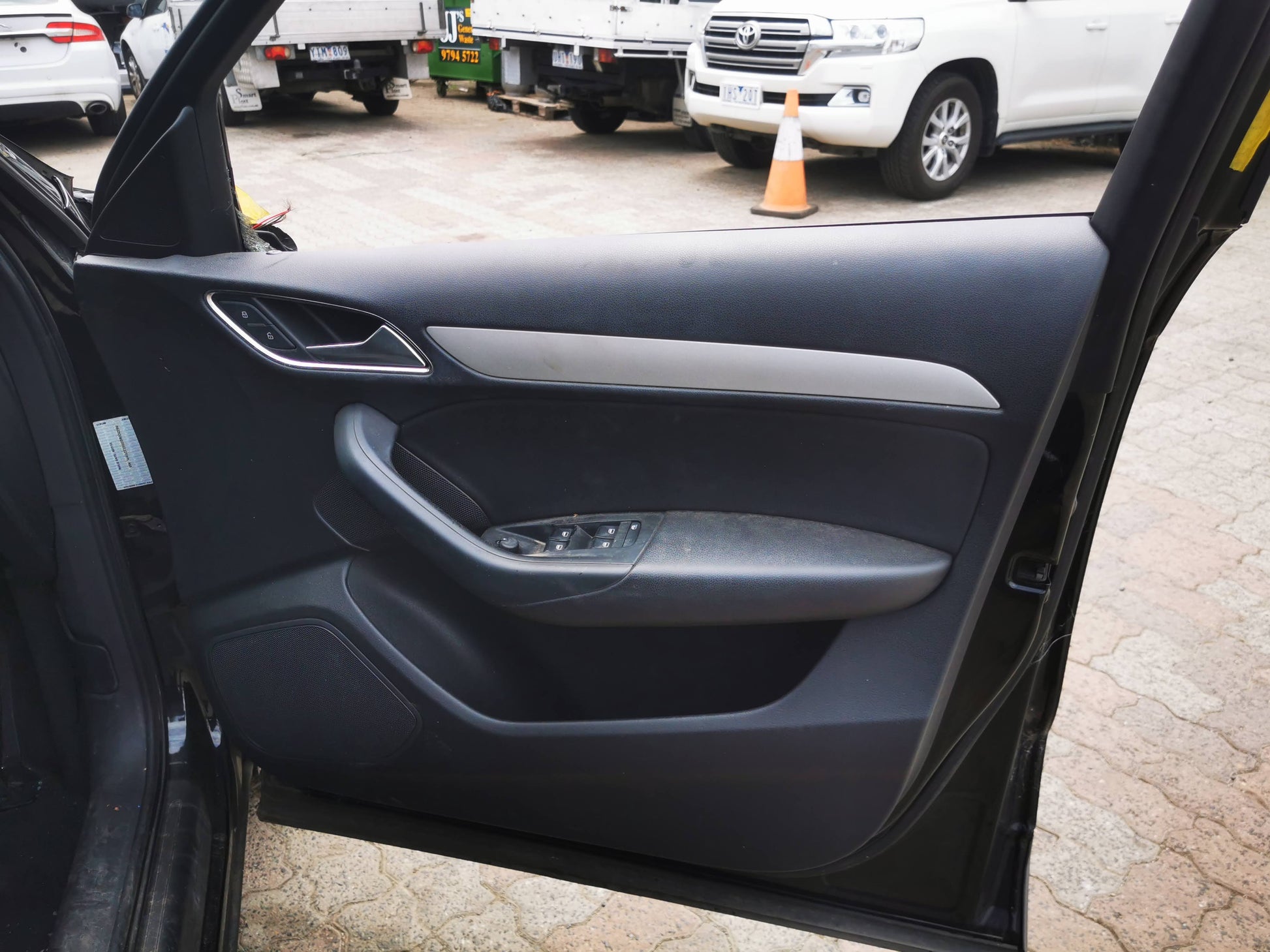 2012 AUDI Q3 8U, LH SIDE, 03/12-12/18 8U0857551C SUNVISOR