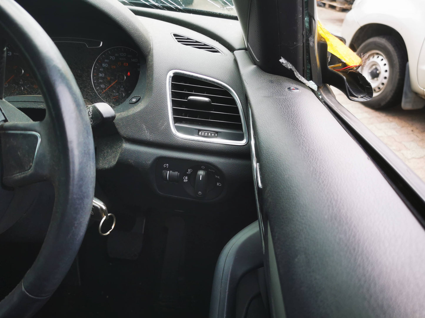 2012 AUDI Q3 8U, RH SIDE, 03/12-12/18 8U0857552C SUNVISOR