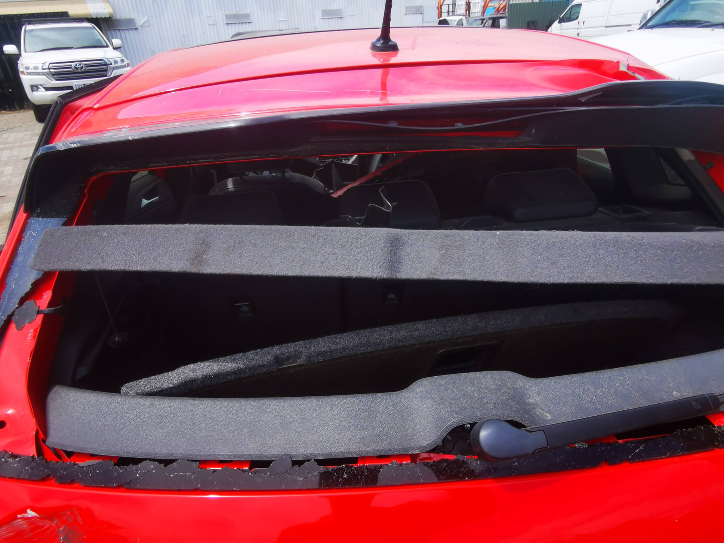 2018 VOLKSWAGEN POLO AW, 09/17- 2G4837461B LEFT FRONT WINDOW REG MOTOR